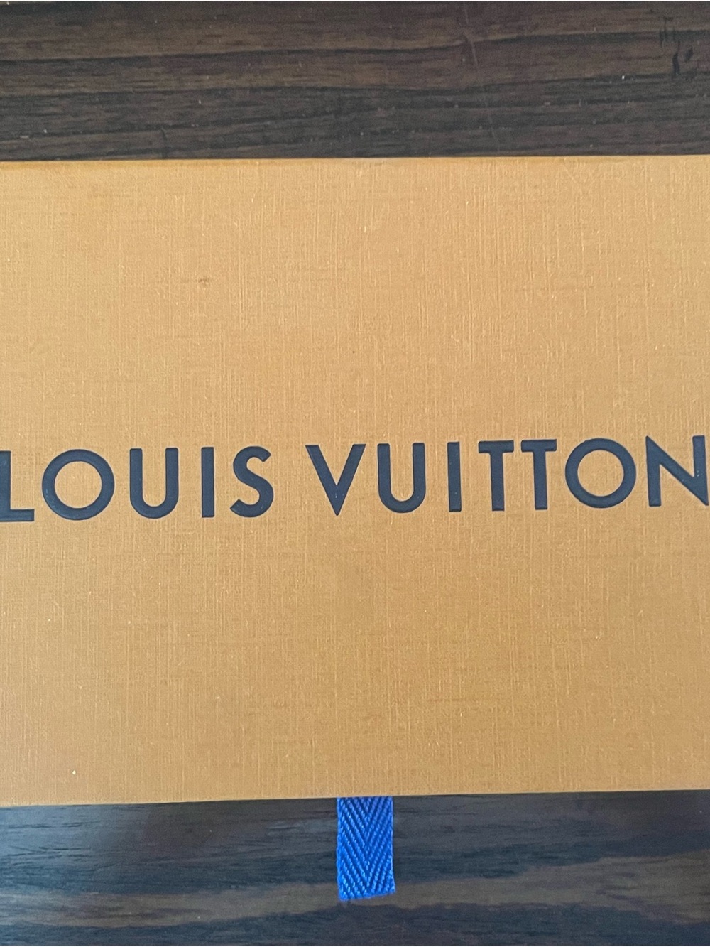 Louis Vuitton Pink Monogram Skateboard passport cover - Picture 7 of 9